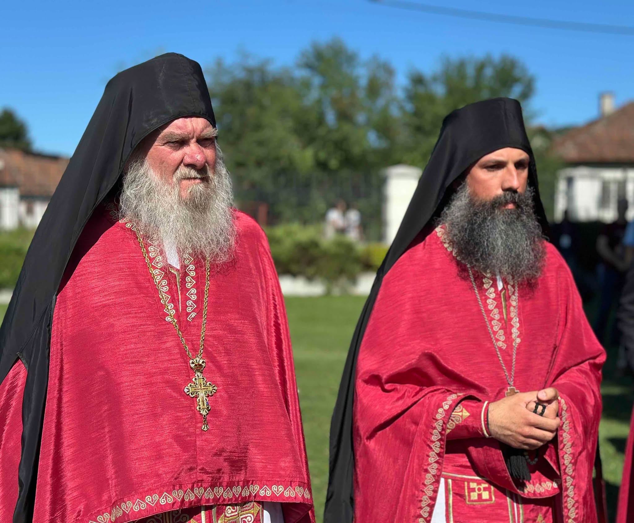 Патријарх Порфирије у Братунцу: „Господ неће оставити своје“